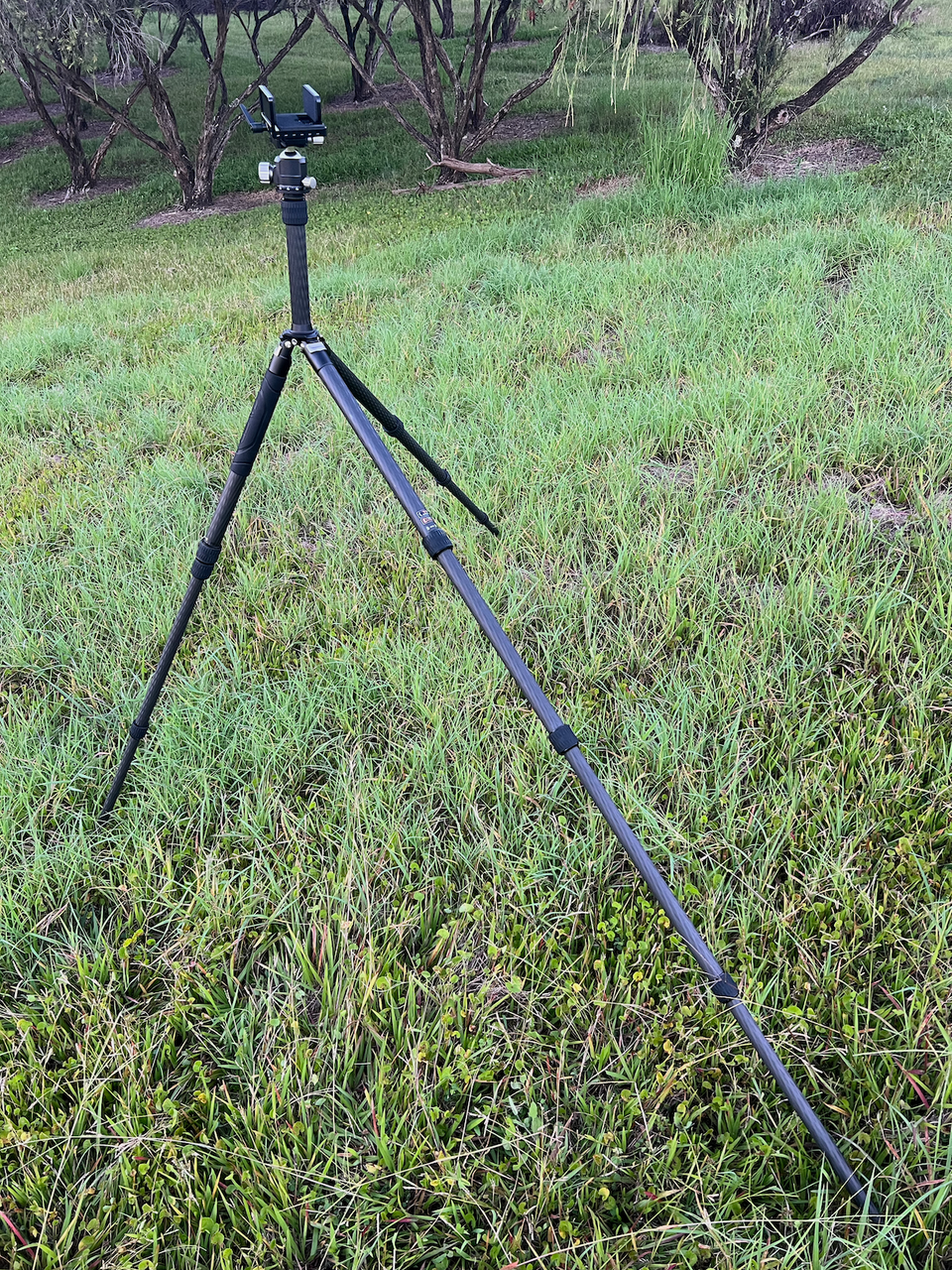 CARBON-FIBRE TRIPOD with Ballhead & Gun Clamp - GoingDark