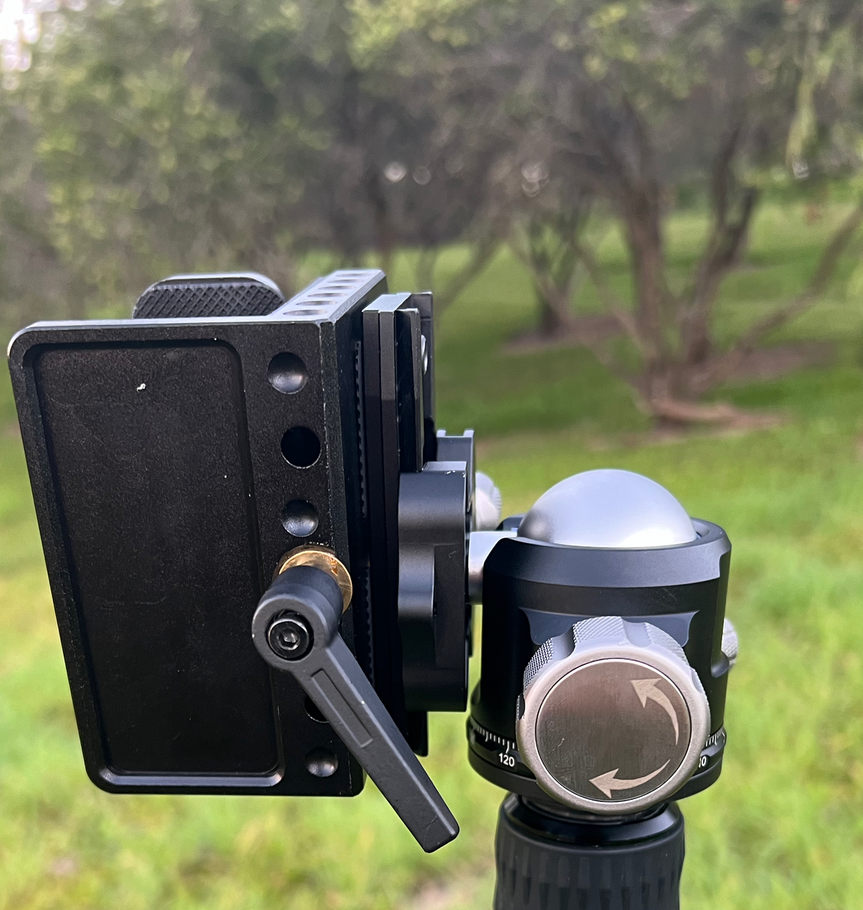 GUN CLAMP for Tripod by GoingDark