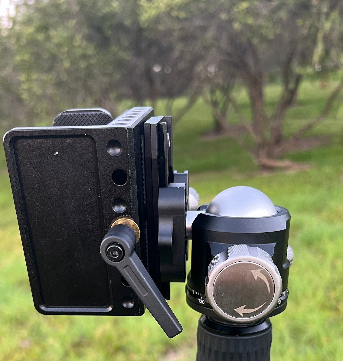 CARBON-FIBRE TRIPOD with Ballhead & Gun Clamp - GoingDark